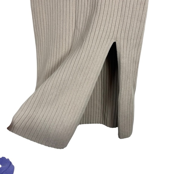 Abercrombie & Fitch Women’s Rib Knit Side Slit Midi Skirt Beige Size XS - Picture 3 of 8